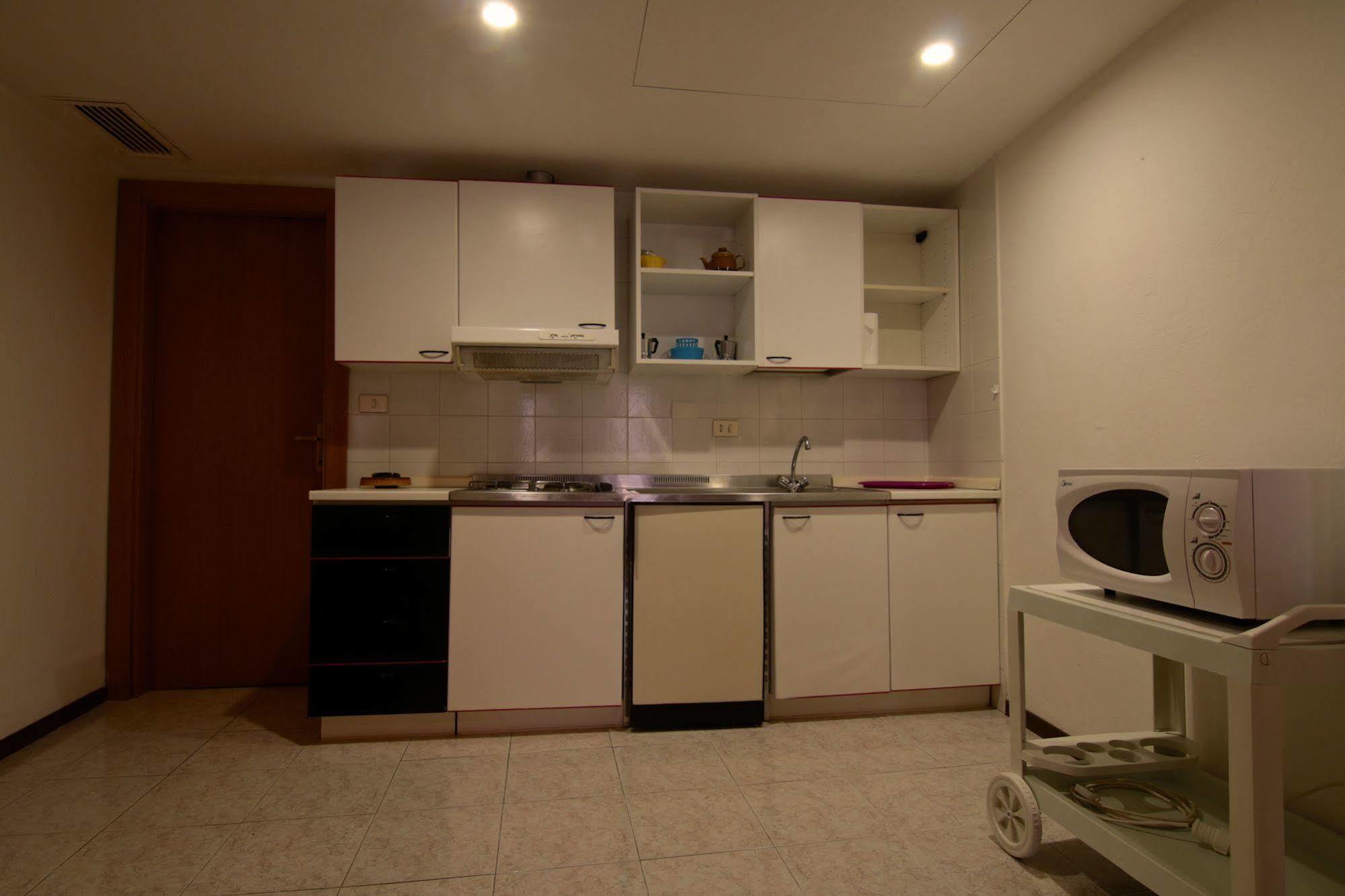 Residence Trieste Riva del Garda Exterior foto